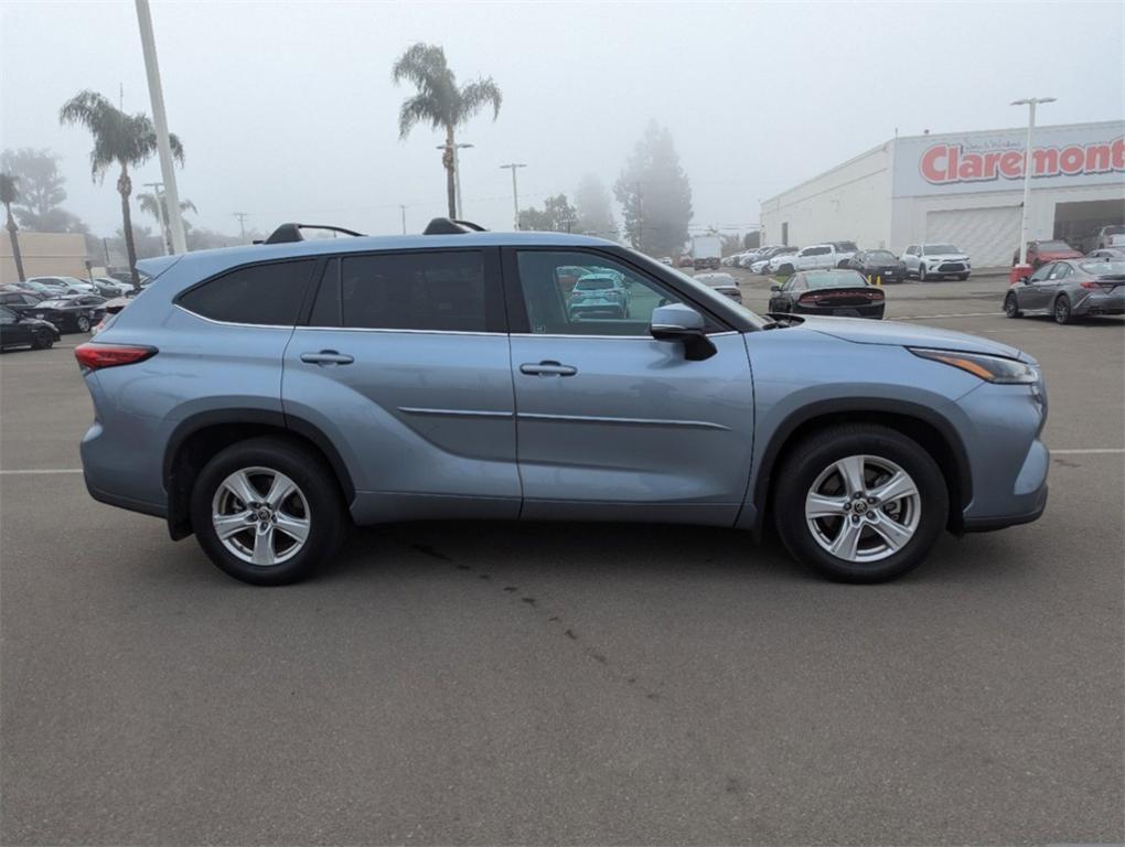 used 2022 Toyota Highlander car, priced at $29,188