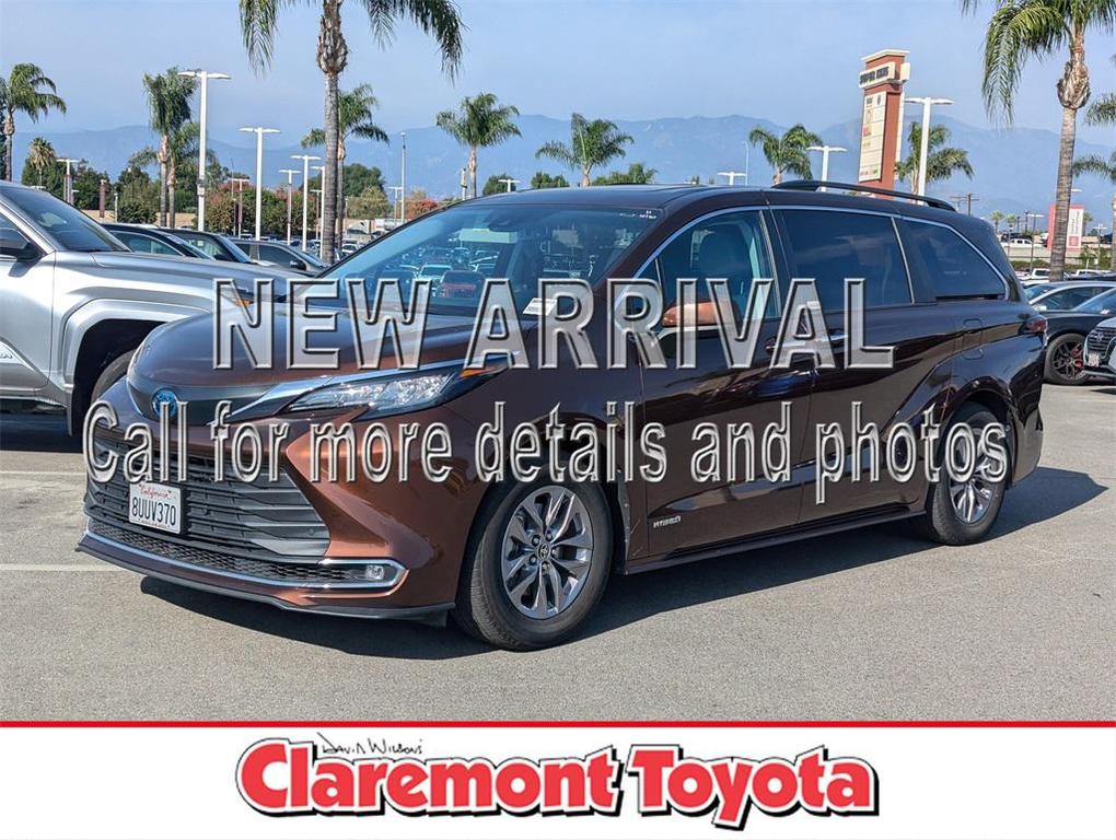 used 2021 Toyota Sienna car, priced at $30,900