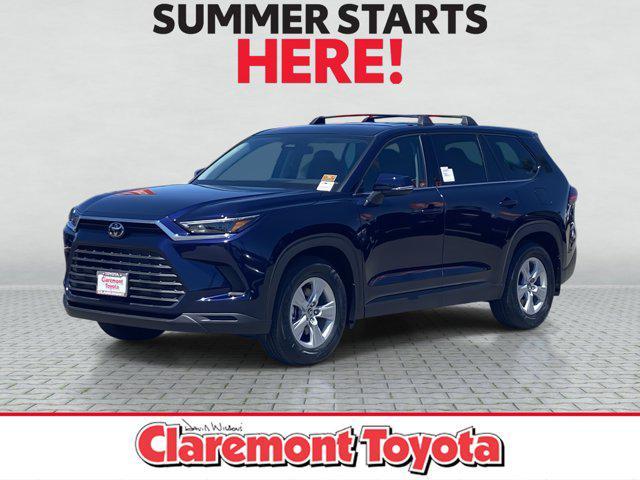 new 2025 Toyota Highlander Hybrid car