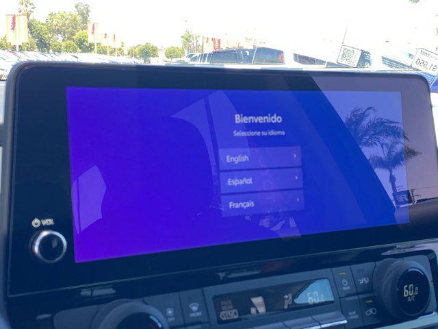 new 2025 Toyota Highlander Hybrid car