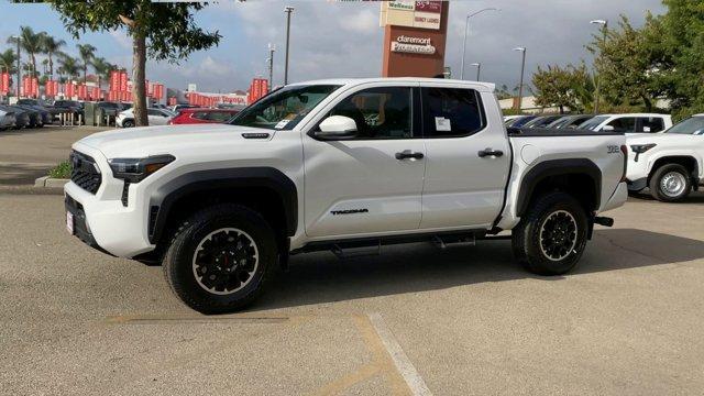 new 2024 Toyota Tacoma Hybrid car