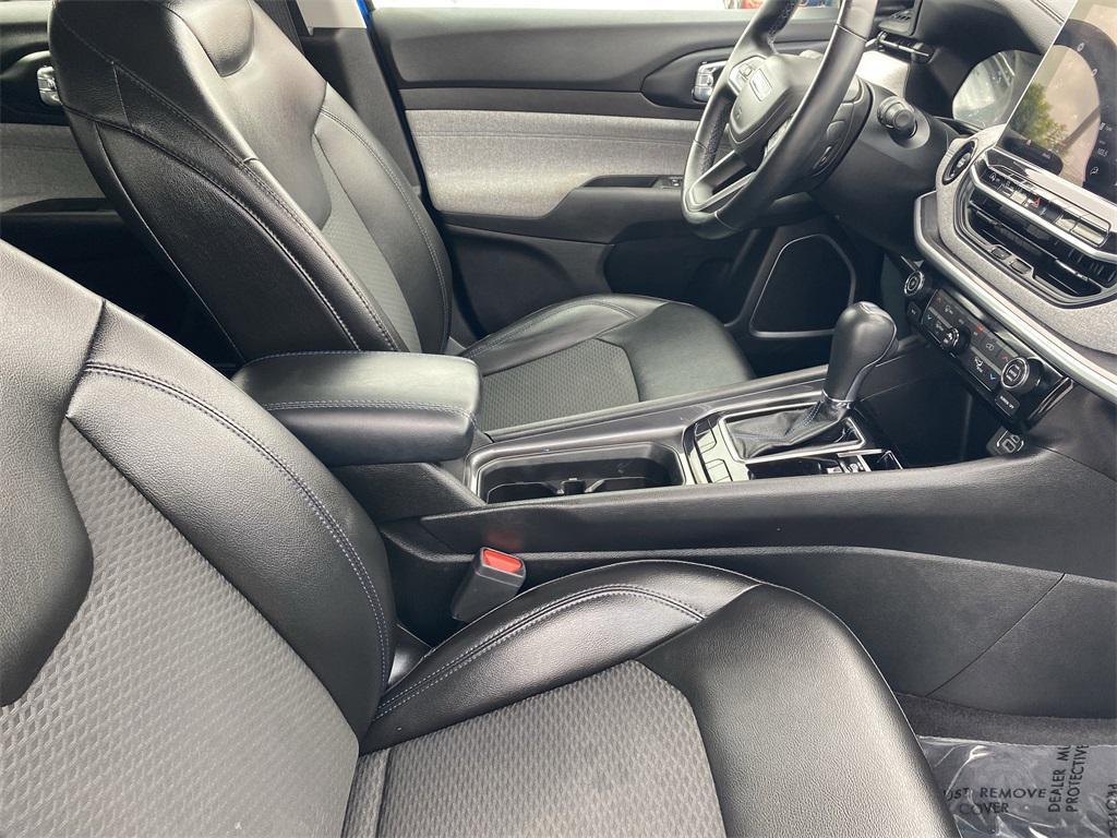 used 2022 Jeep Compass car, priced at $18,900