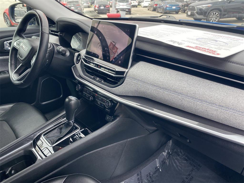 used 2022 Jeep Compass car, priced at $18,900