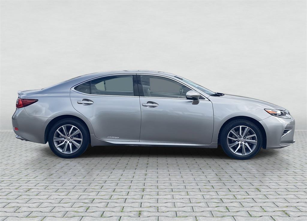 used 2016 Lexus ES 300h car, priced at $18,900