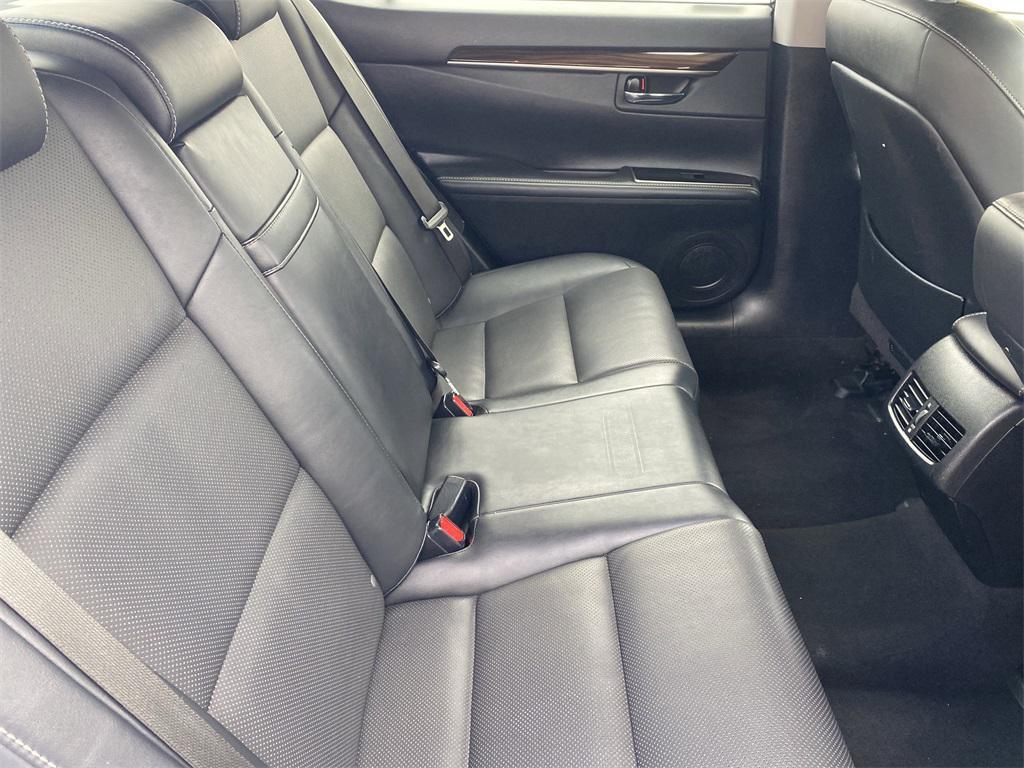 used 2016 Lexus ES 300h car, priced at $18,900