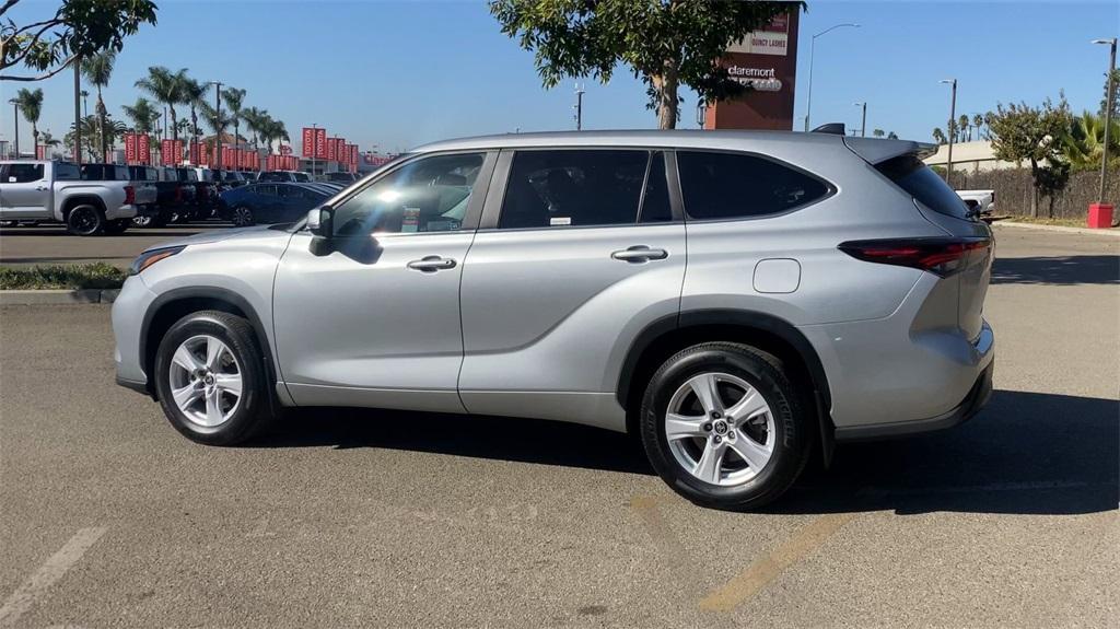 used 2024 Toyota Highlander car, priced at $36,988