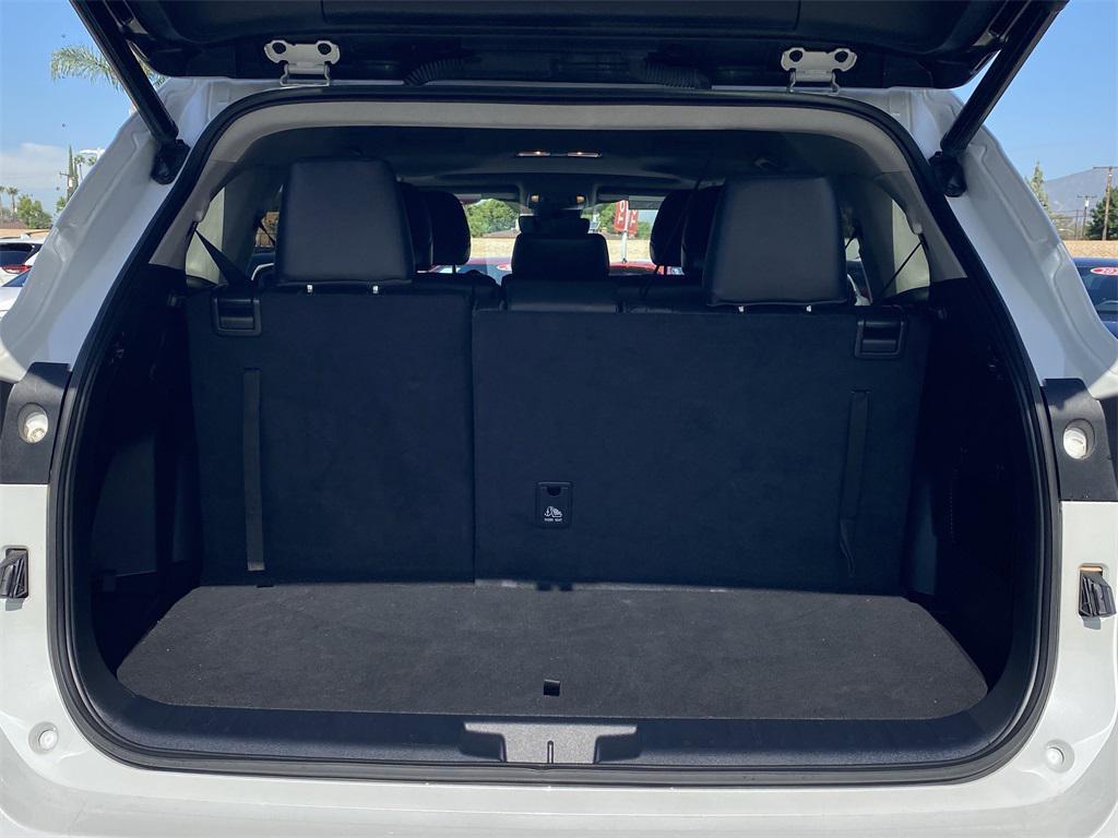 used 2023 Toyota Highlander car, priced at $34,700