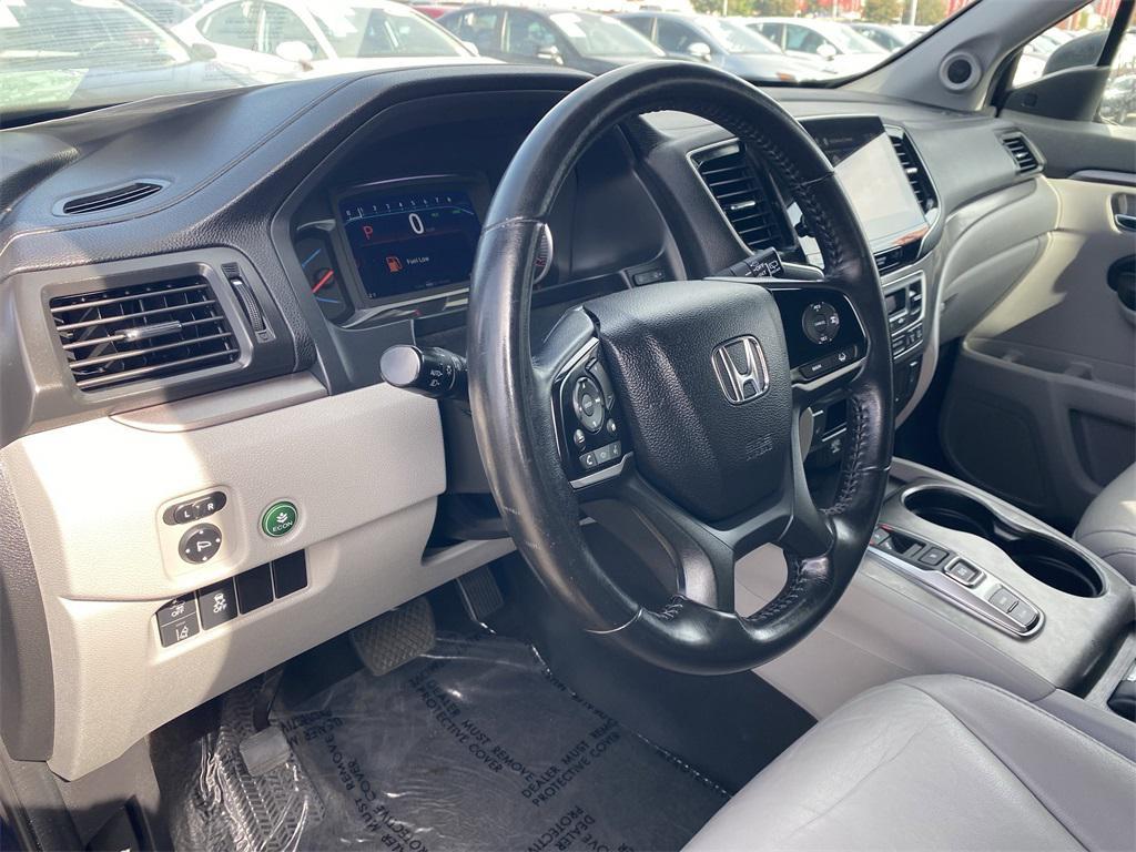 used 2022 Honda Pilot car, priced at $27,500