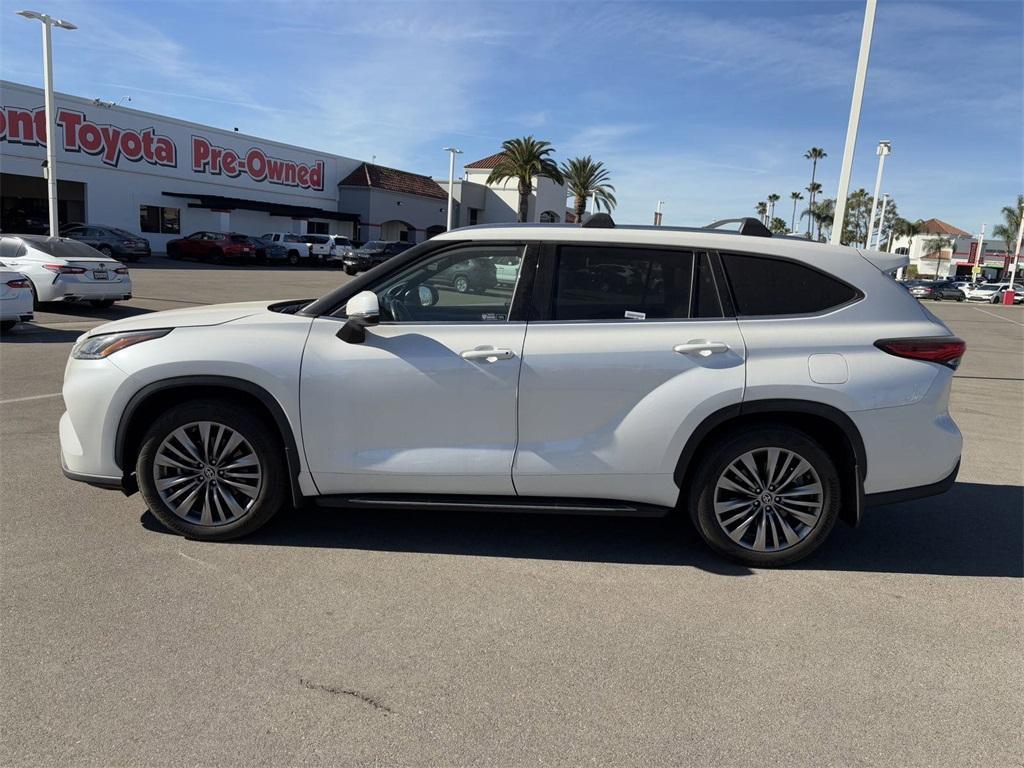 used 2020 Toyota Highlander car, priced at $37,988