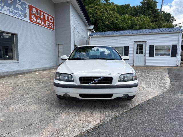 used 2002 Volvo S60 car, priced at $4,950