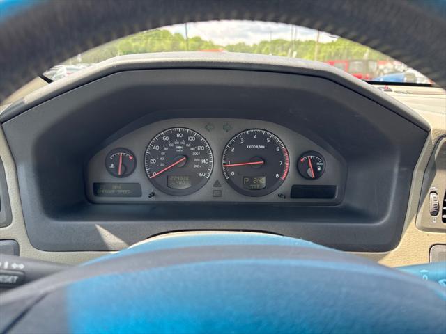 used 2002 Volvo S60 car, priced at $4,950