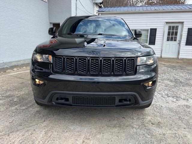 used 2018 Jeep Grand Cherokee car, priced at $13,370