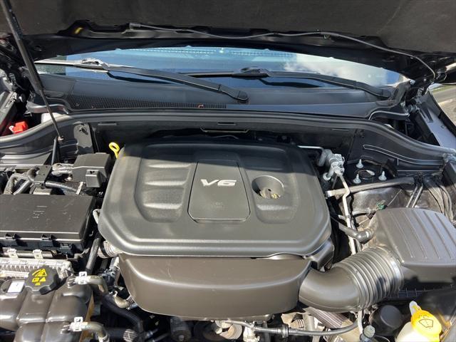 used 2016 Jeep Grand Cherokee car, priced at $9,377