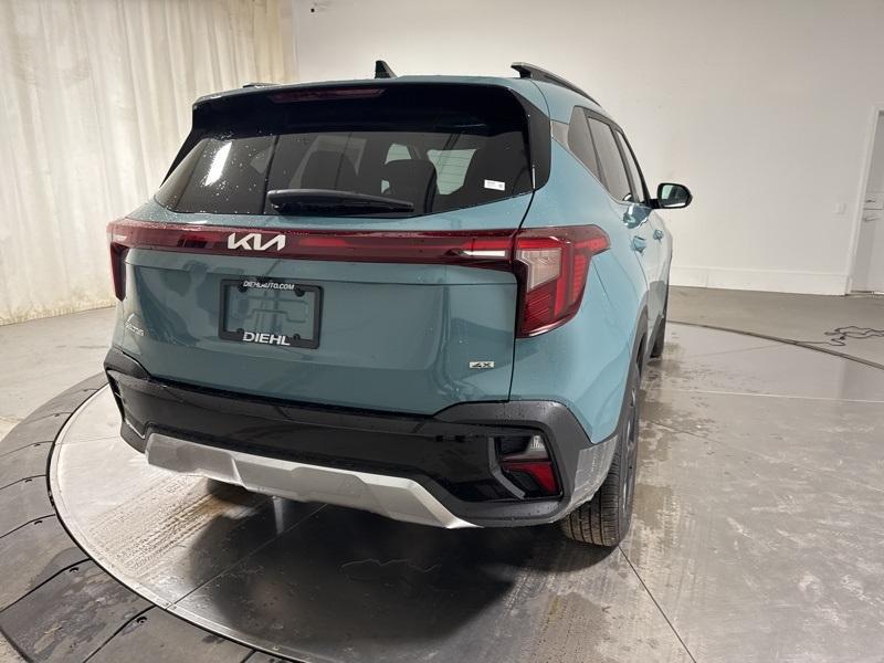 new 2025 Kia Seltos car, priced at $30,155