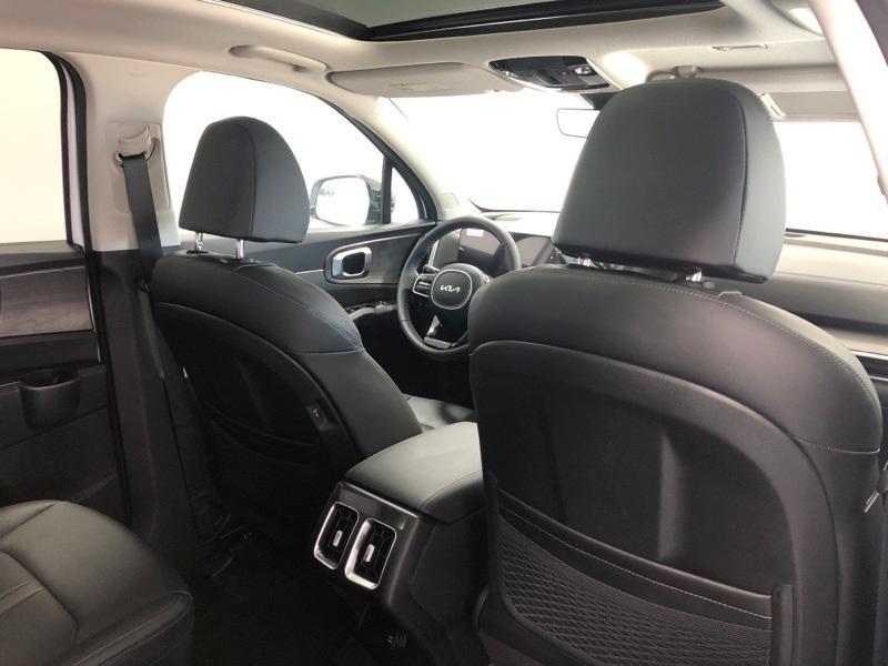 new 2025 Kia Sorento car, priced at $39,410