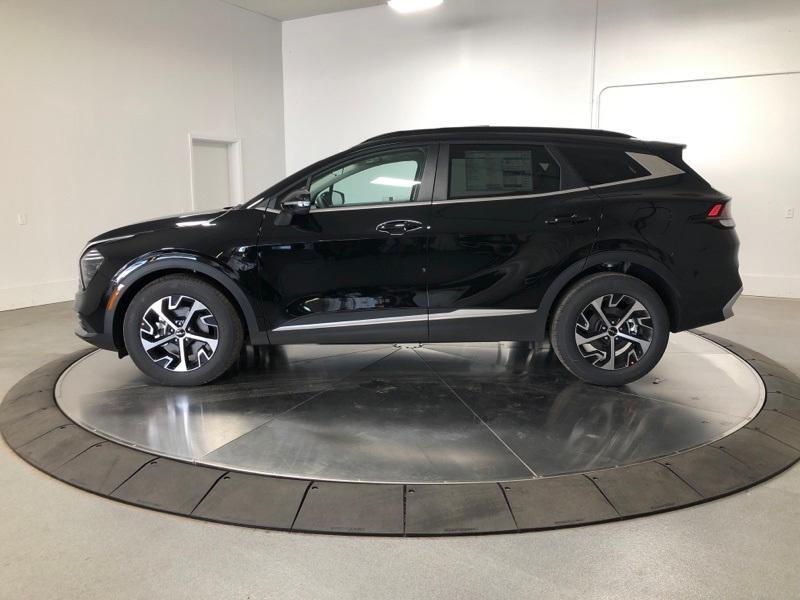 new 2025 Kia Sportage car, priced at $30,840