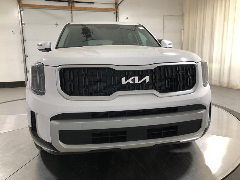 new 2025 Kia Telluride car, priced at $37,690