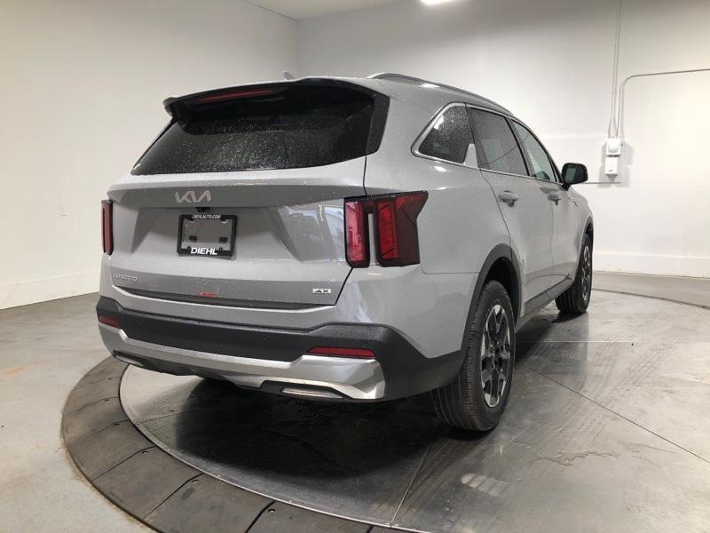 new 2025 Kia Sorento car, priced at $37,914