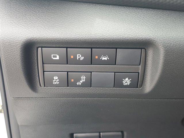 new 2025 Nissan Kicks car, priced at $22,650