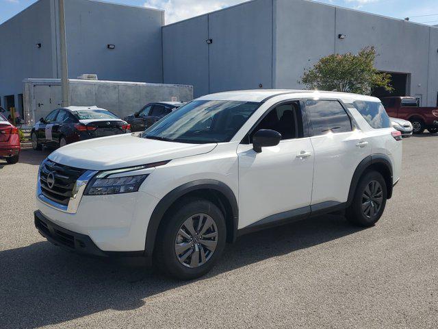 new 2025 Nissan Pathfinder car, priced at $38,010