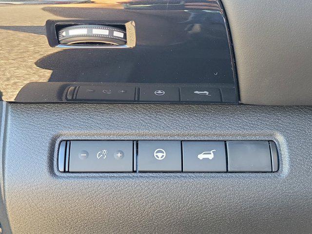 new 2025 Nissan Pathfinder car, priced at $35,690