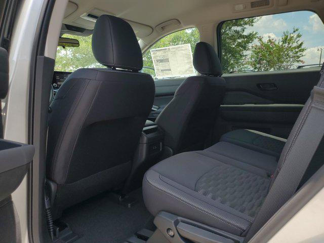 new 2025 Nissan Pathfinder car, priced at $38,450
