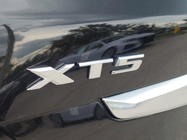 used 2017 Cadillac XT5 car, priced at $13,720