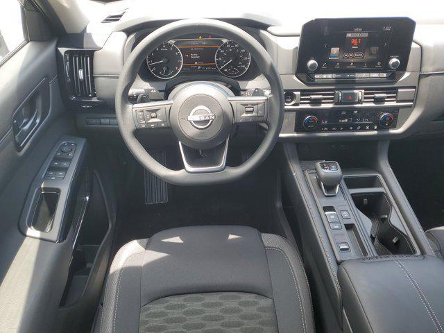 new 2025 Nissan Pathfinder car, priced at $38,450