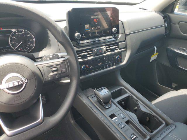 new 2025 Nissan Pathfinder car, priced at $38,450