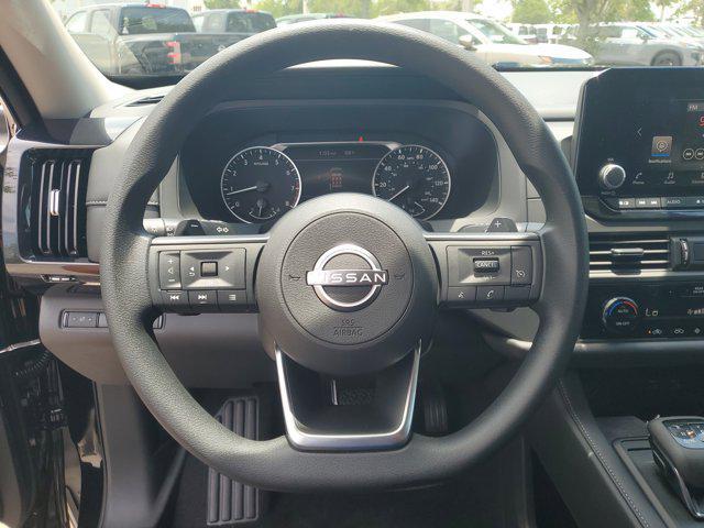 new 2025 Nissan Pathfinder car, priced at $38,450