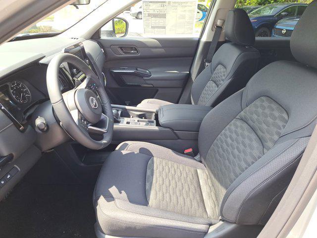 new 2025 Nissan Pathfinder car, priced at $41,775