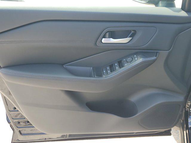 new 2025 Nissan Rogue car, priced at $33,985