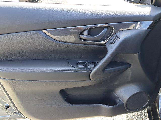 used 2020 Nissan Rogue car, priced at $17,915