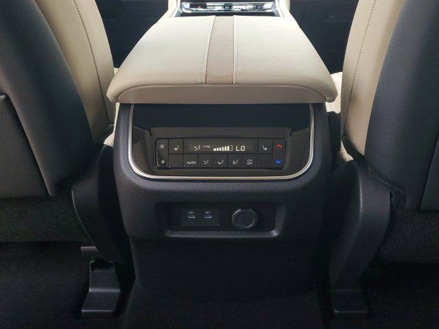 new 2025 Nissan Armada car, priced at $78,060