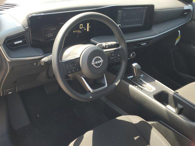 new 2025 Nissan Kicks car, priced at $23,925
