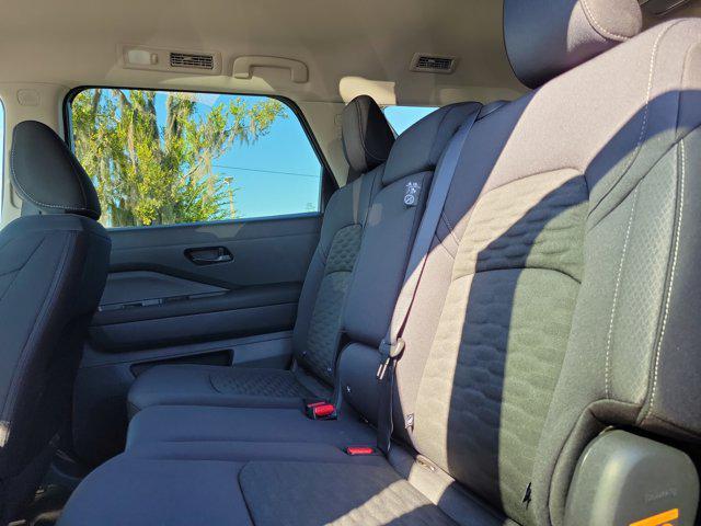 new 2025 Nissan Pathfinder car, priced at $35,690
