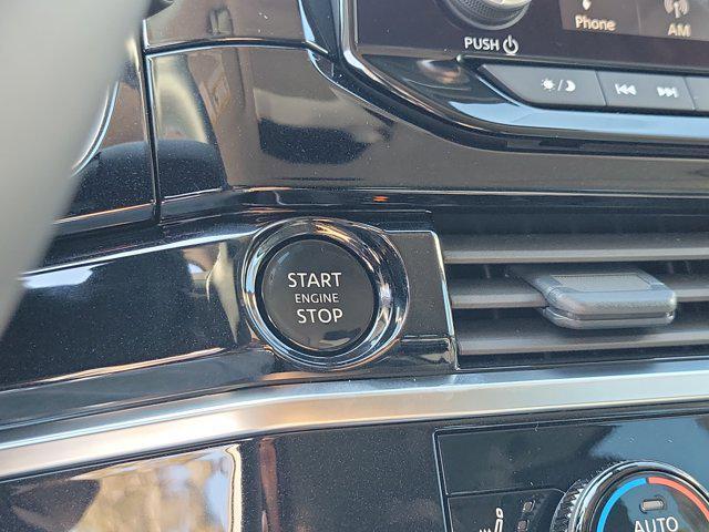 new 2025 Nissan Pathfinder car, priced at $35,690