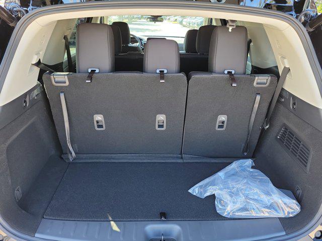 new 2025 Nissan Pathfinder car, priced at $35,690