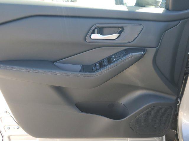 new 2025 Nissan Rogue car, priced at $32,025