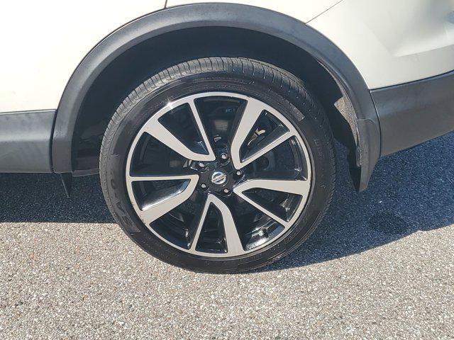 used 2019 Nissan Rogue Sport car, priced at $15,157
