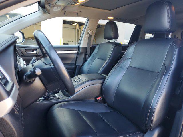 used 2019 Toyota Highlander car, priced at $15,495