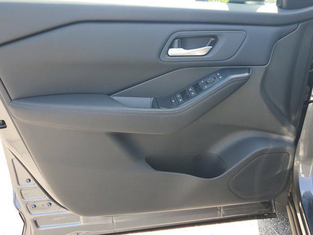 new 2025 Nissan Rogue car, priced at $31,985