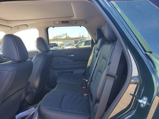new 2025 Nissan Pathfinder car, priced at $51,515
