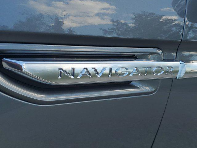 used 2021 Lincoln Navigator car, priced at $44,995