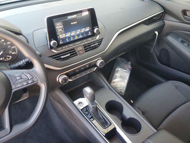 new 2025 Nissan Altima car, priced at $27,640