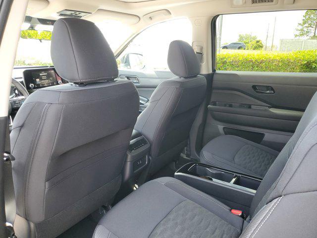 new 2025 Nissan Pathfinder car, priced at $43,945