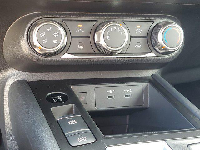 new 2025 Nissan Kicks car, priced at $23,395