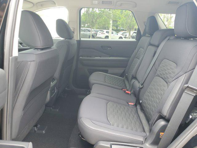new 2025 Nissan Pathfinder car, priced at $41,775