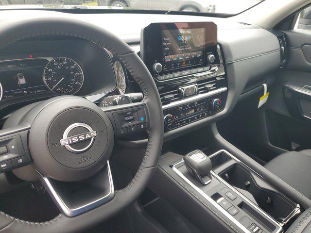 new 2025 Nissan Pathfinder car, priced at $41,775