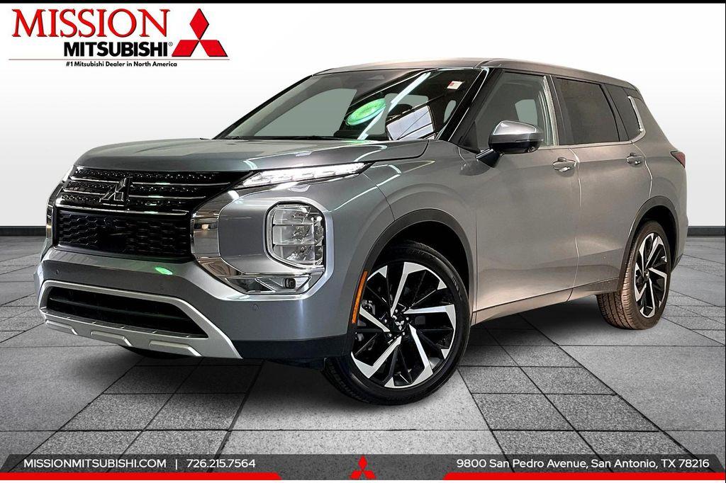used 2022 Mitsubishi Outlander car, priced at $19,995